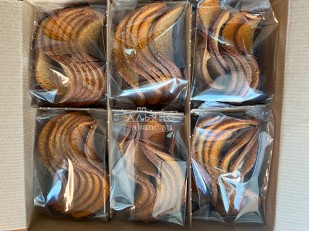 Мясные снеки: Ресторанные гренки с красной икрой