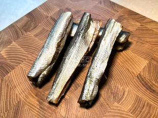 Колбаски из тунца: Корюшка вяленая (тушка)